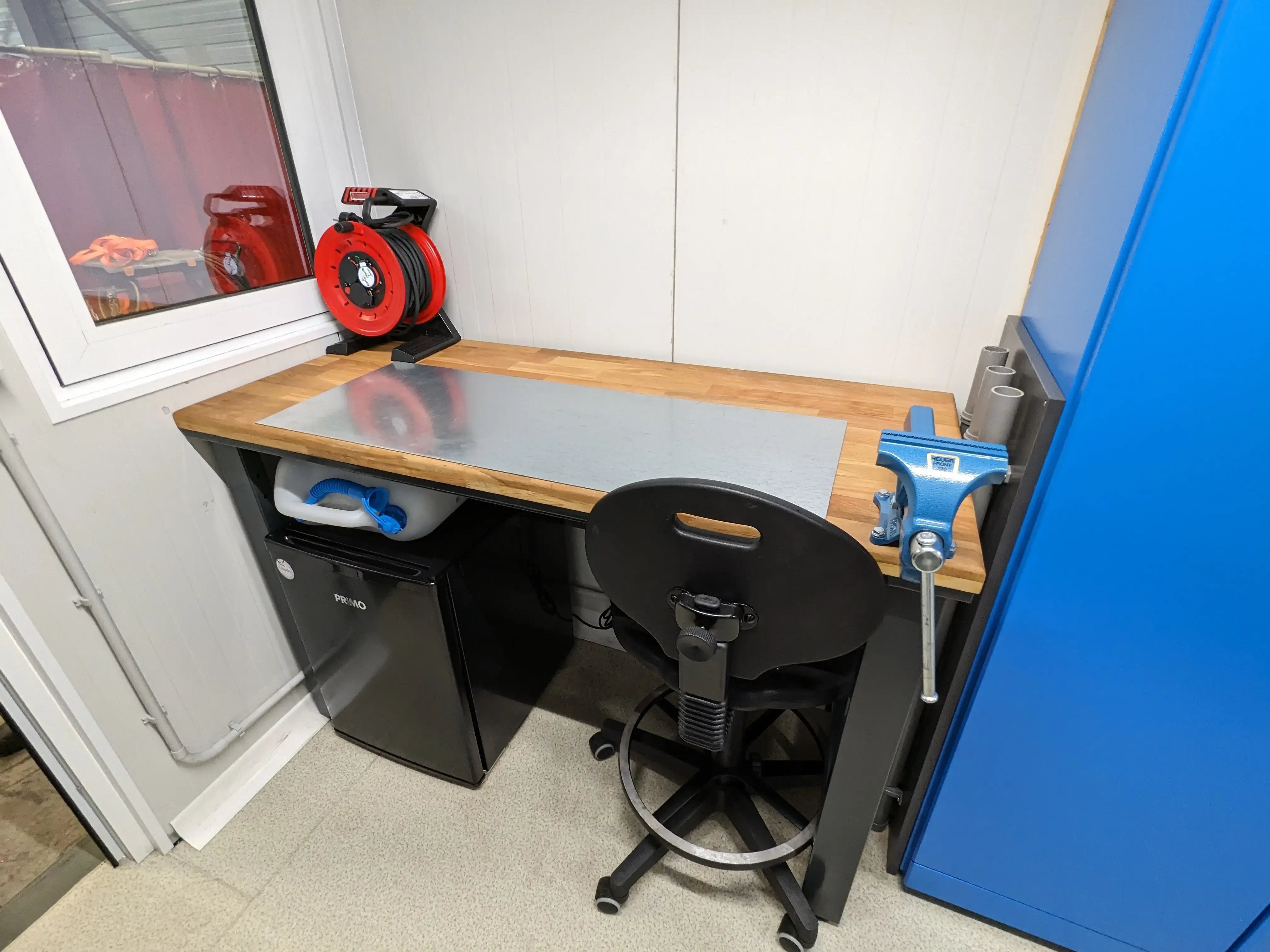 Qapqa container inside